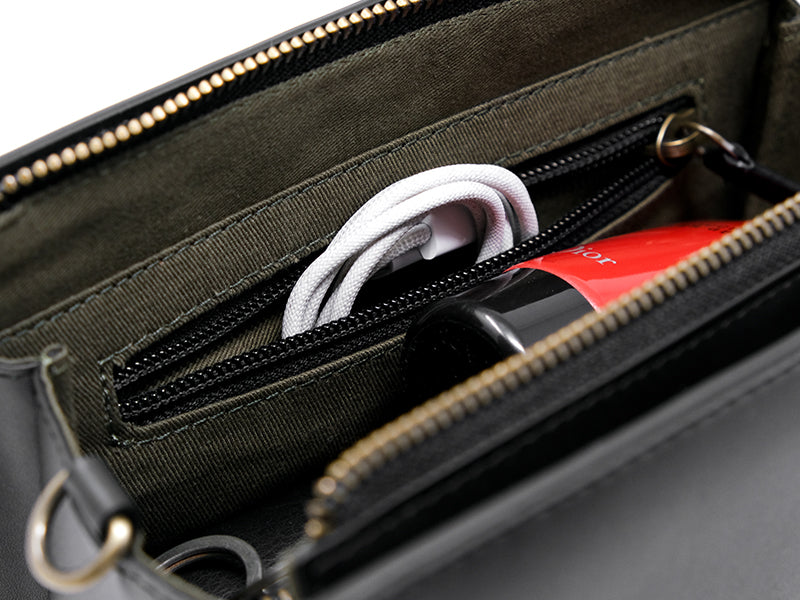 Vera Compact Sling / Black