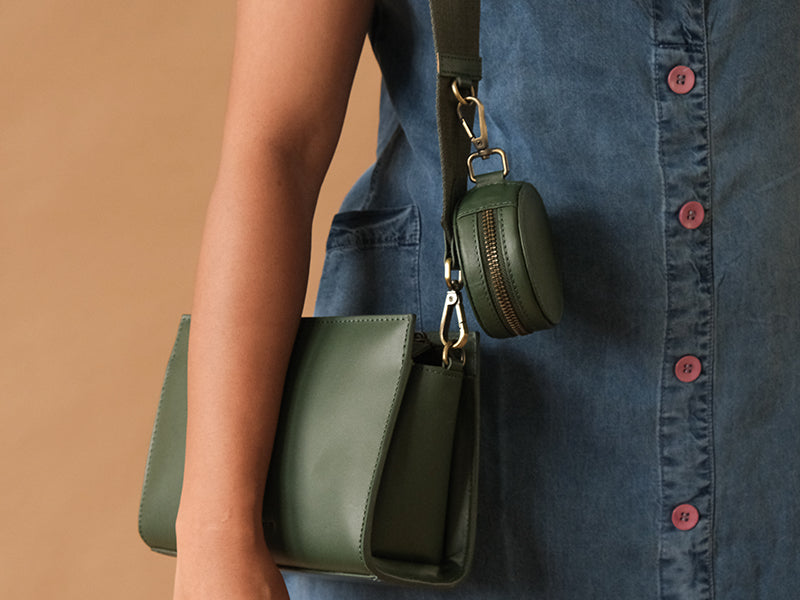 Vera Compact Sling / Emerald Green