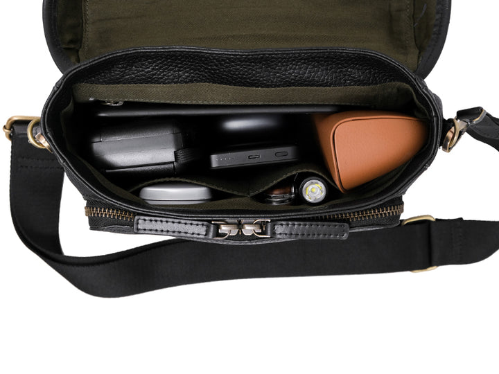 Corte Cross Body - Black