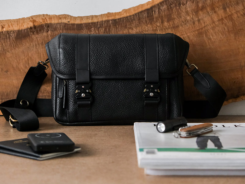 Corte Cross Body - Black