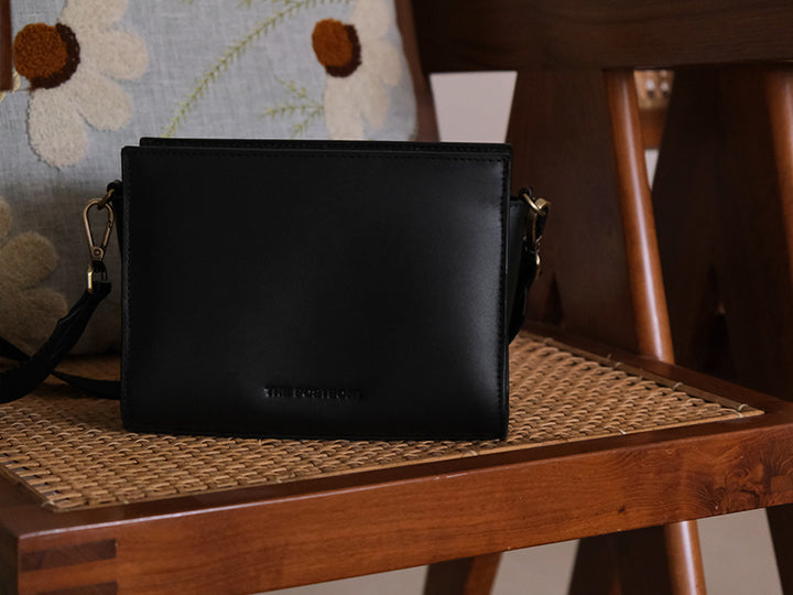 Vera Compact Sling / Black