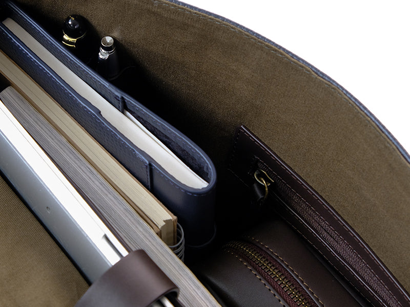 Covent Messenger - Blue & Dark Tan