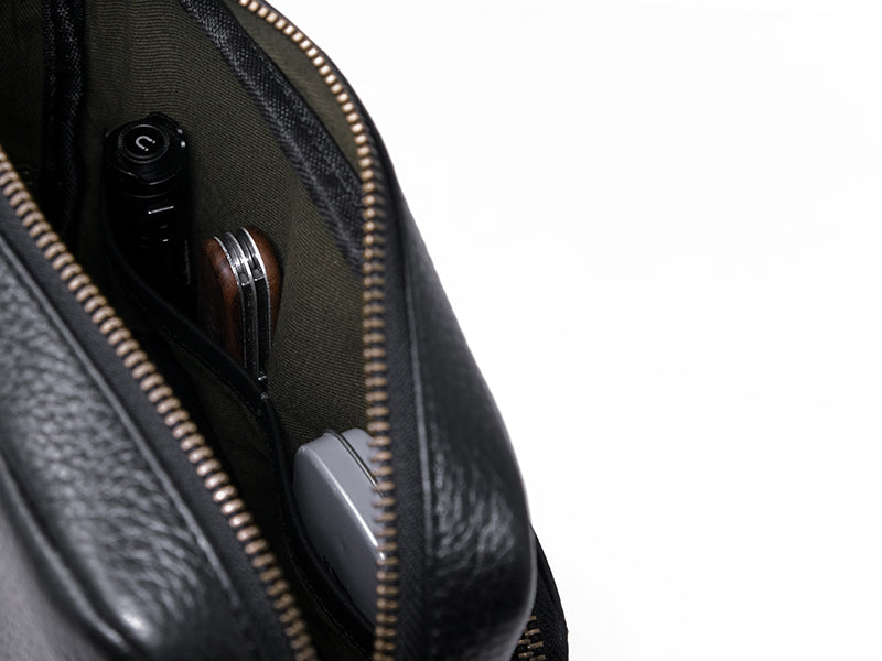 Caravan - Cross Body Sling / Black
