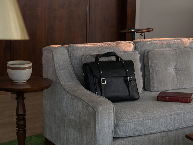 Covent Messenger - Black