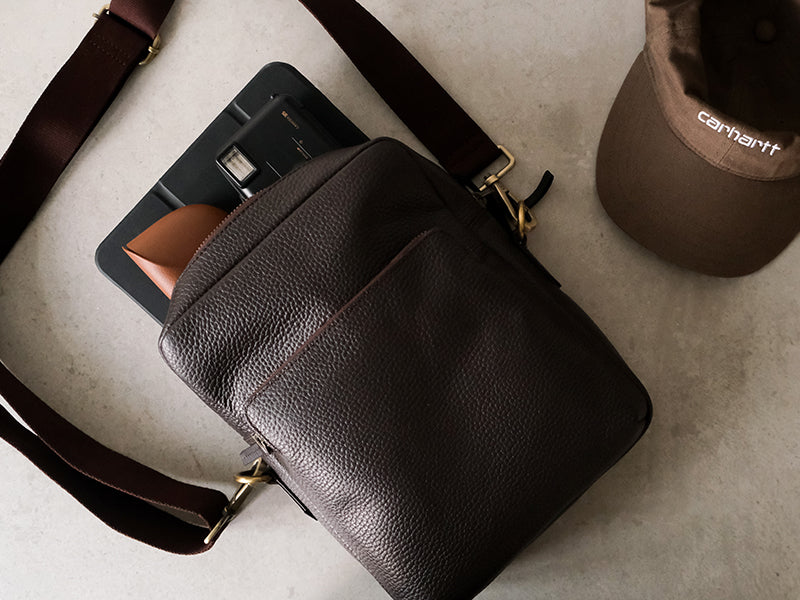 Caravan - Cross Body Sling / Dark Tan