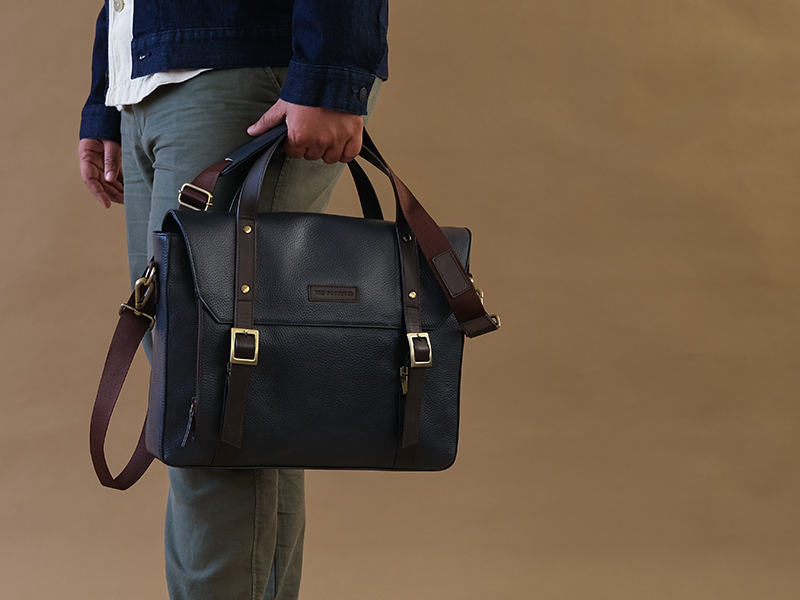 Covent Messenger - Blue & Dark Tan