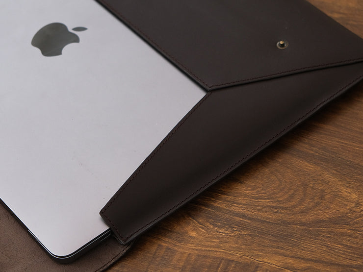 Mac Laptop Sleeve / Dark Tan