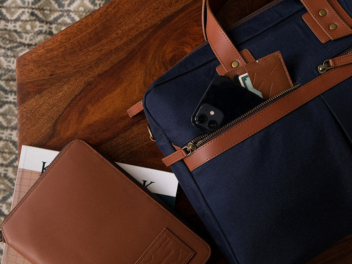 Dean Messenger - Laptop Workbag + Mavi Tech Kit (Oxford Blue)