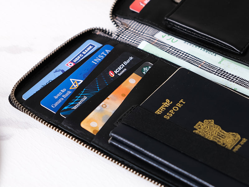 Drift Passport Wallet Black1